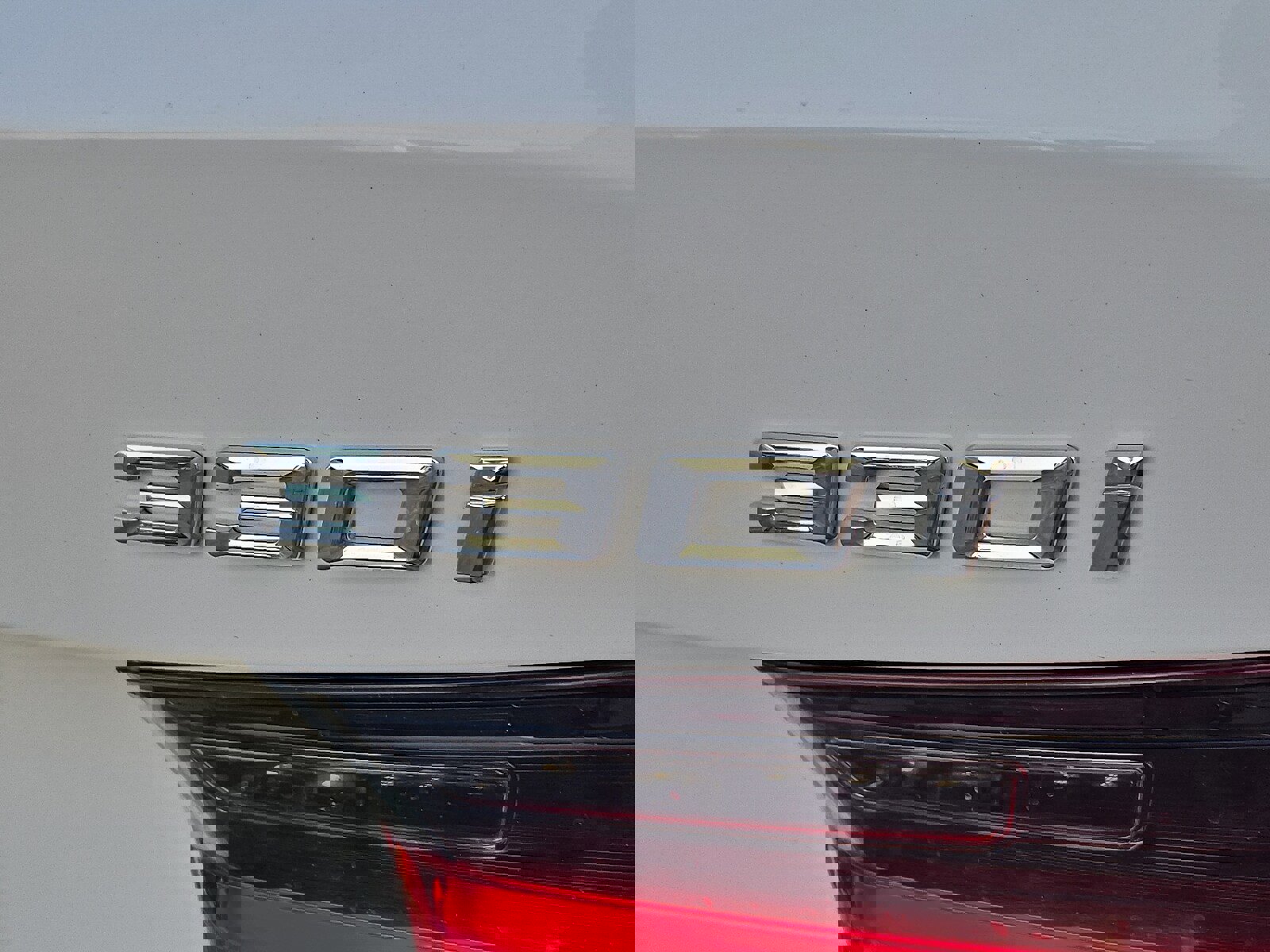 Used 2021 BMW 330i xDrive Sedan w/ M Sport Package image 31