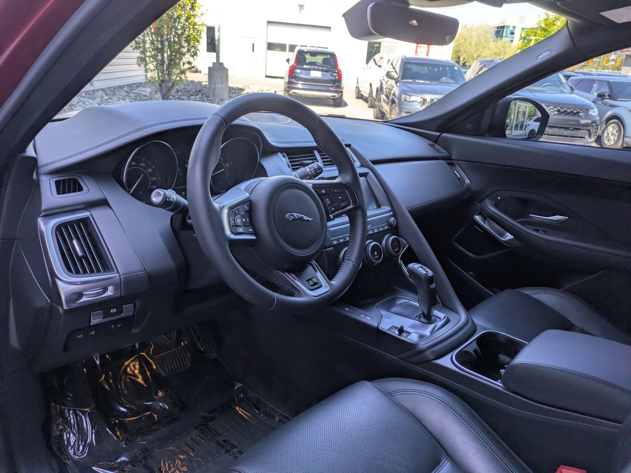 Used 2020 Jaguar E-PACE AWD/4WD image 17