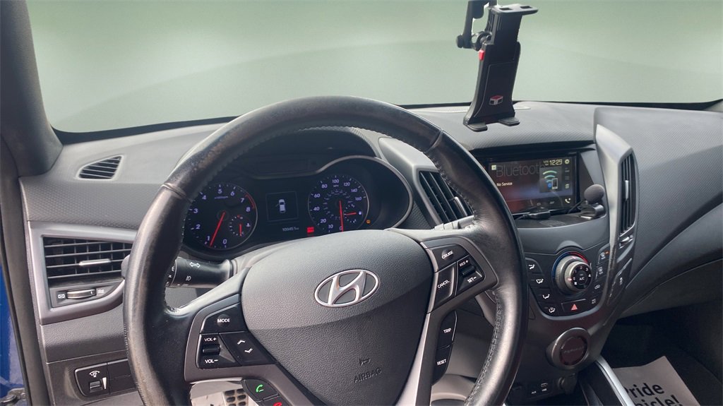 Used 2016 Hyundai Veloster Turbo R-Spec image 12