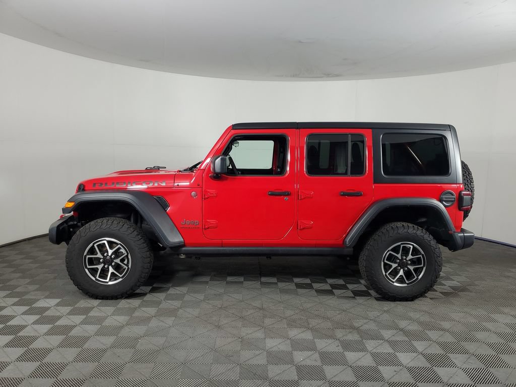 Used 2025 Jeep Wrangler Unlimited Rubicon AWD/4WD image 7