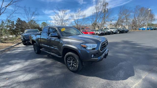 Used 2023 Toyota Tacoma SR5 w/ Technology Package image 4