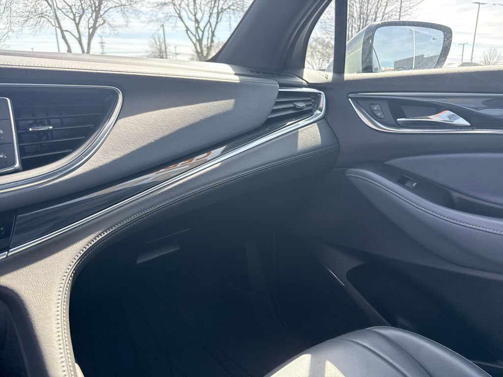 Certified 2024 Buick Enclave Essence w/ Experience Buick Package AWD/4WD image 28