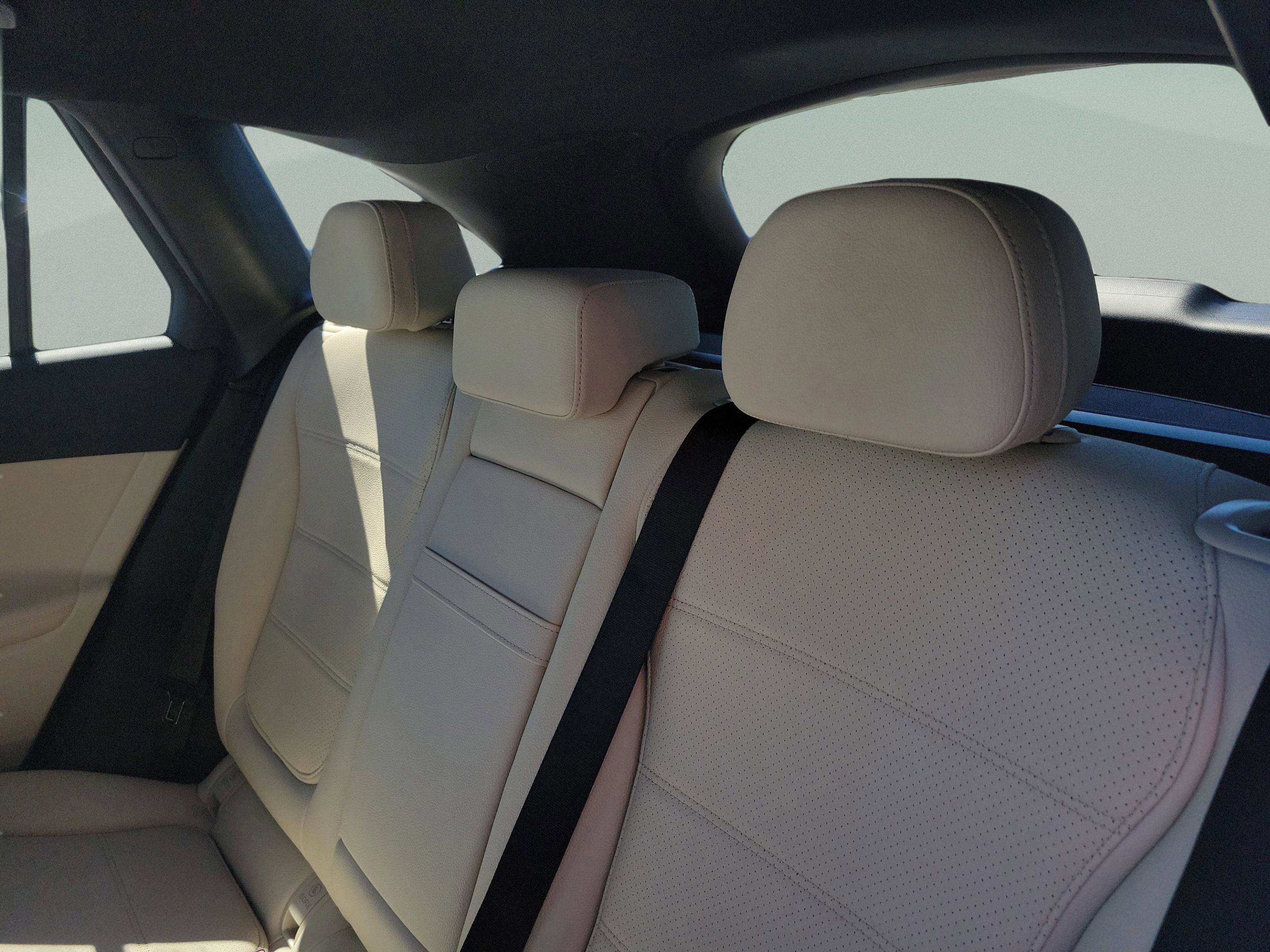 Certified 2026 Mercedes-Benz GLC 300 image 9