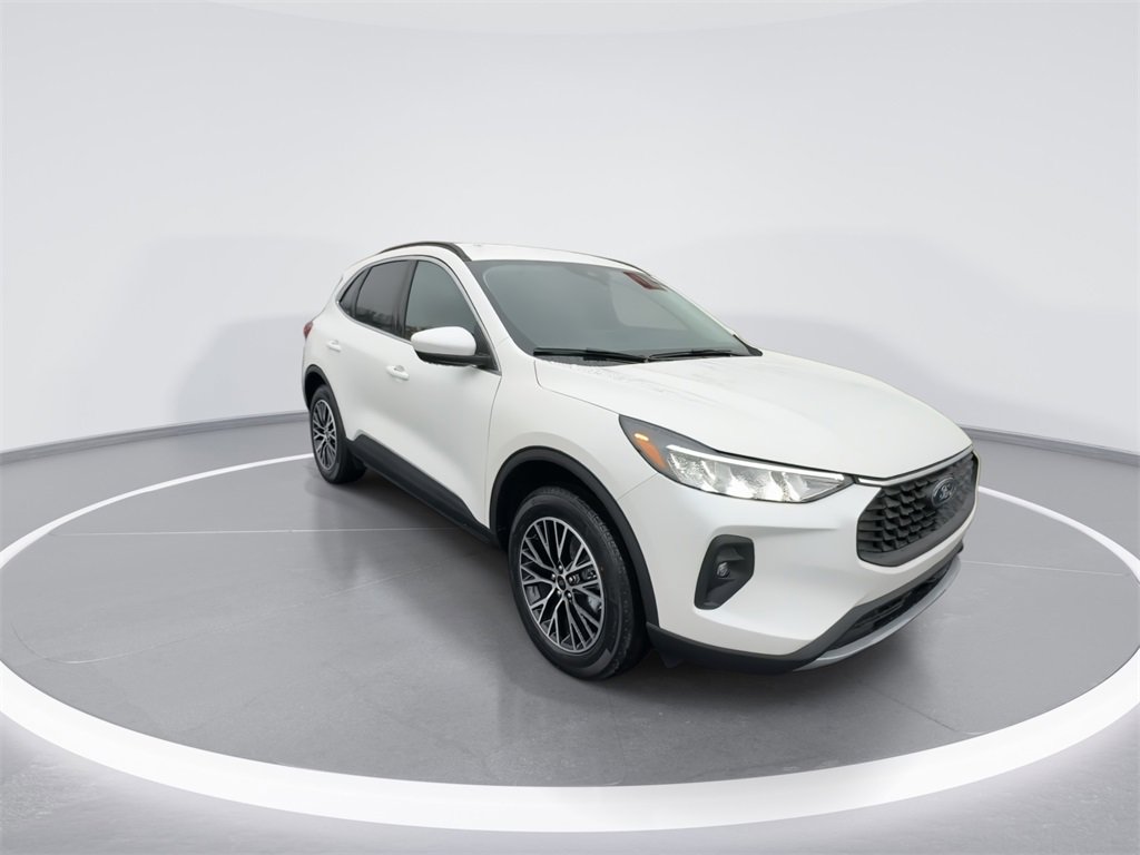 New 2026 Ford Escape SE image 2