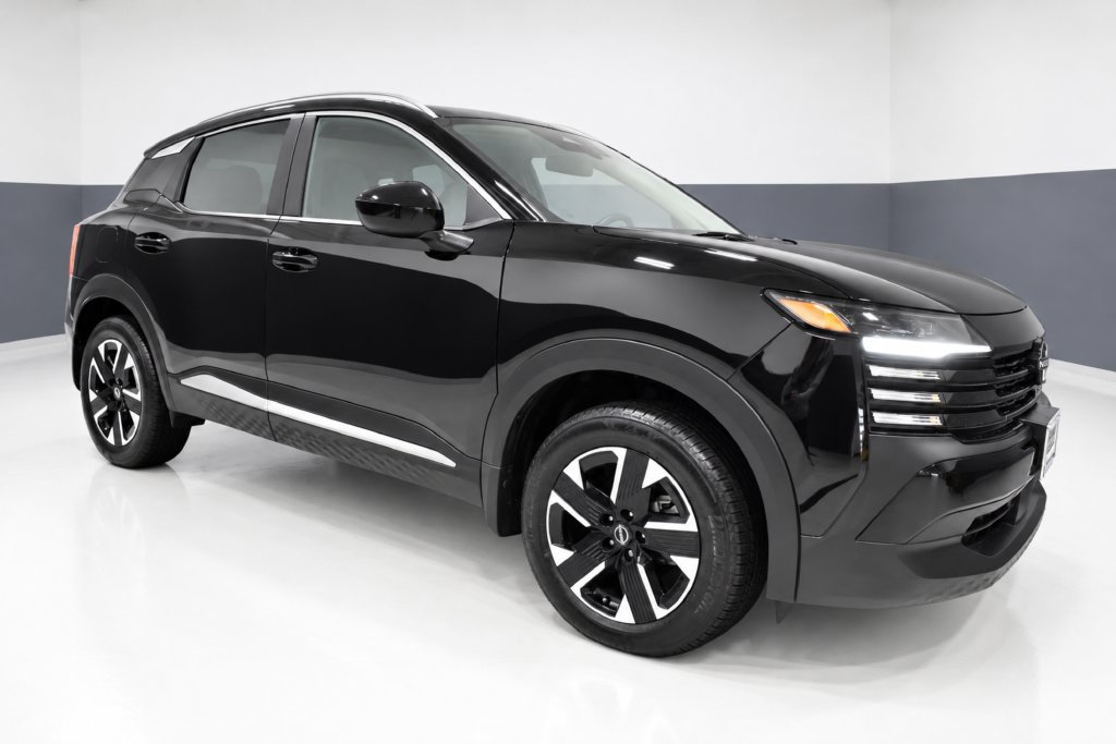 Certified 2026 Nissan Kicks SV w/ SV Premium Package AWD/4WD image 7