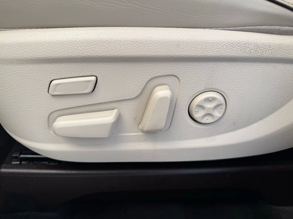 Used 2021 Hyundai Palisade Calligraphy image 24