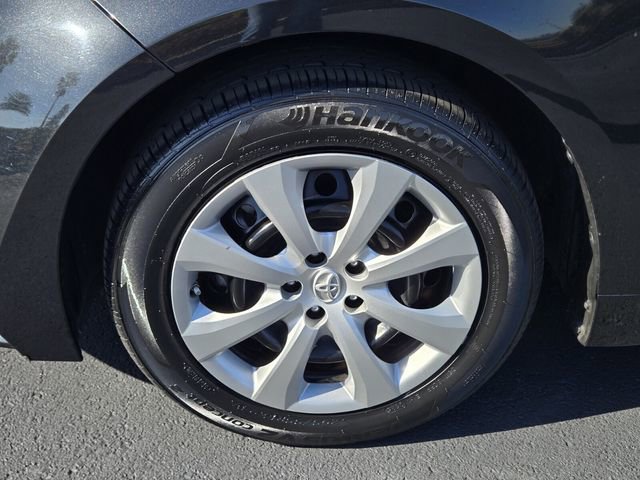 Used 2022 Toyota Corolla LE image 10