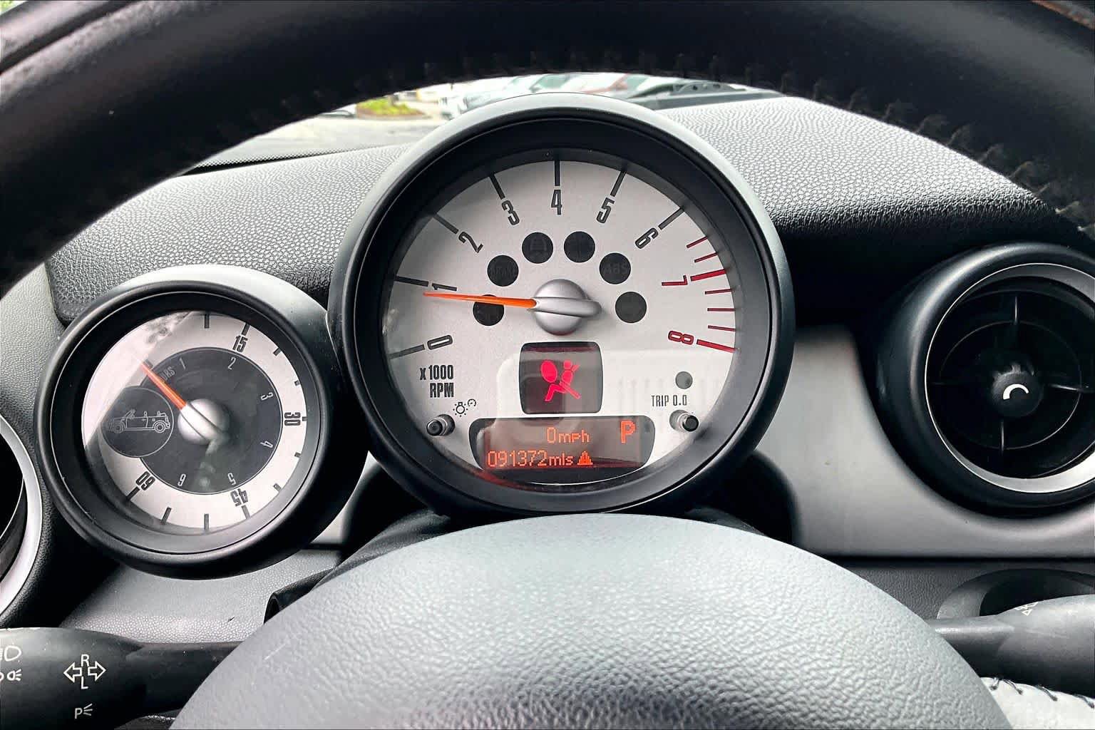 Used 2011 MINI Cooper Convertible FWD image 24