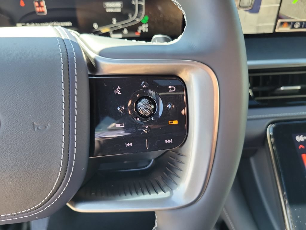 Used 2026 INFINITI QX80 4WD w/ Sport Exterior Package image 19