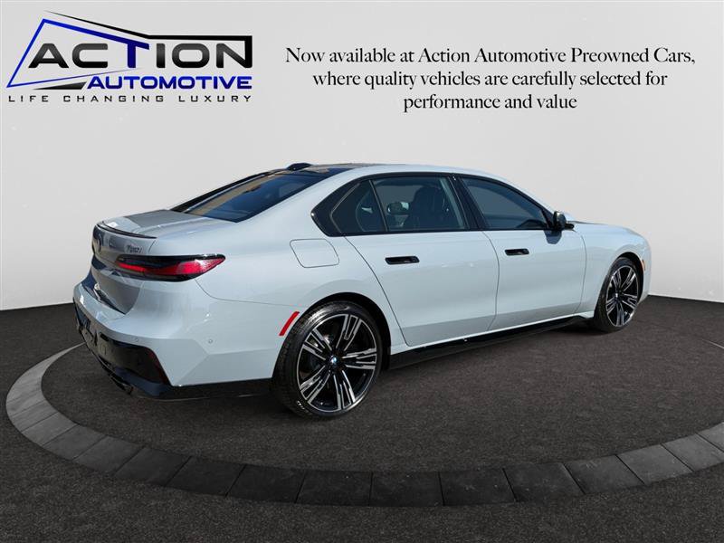 Used 2023 BMW 760i xDrive w/ Luxury Rear Seating Package AWD/4WD image 8