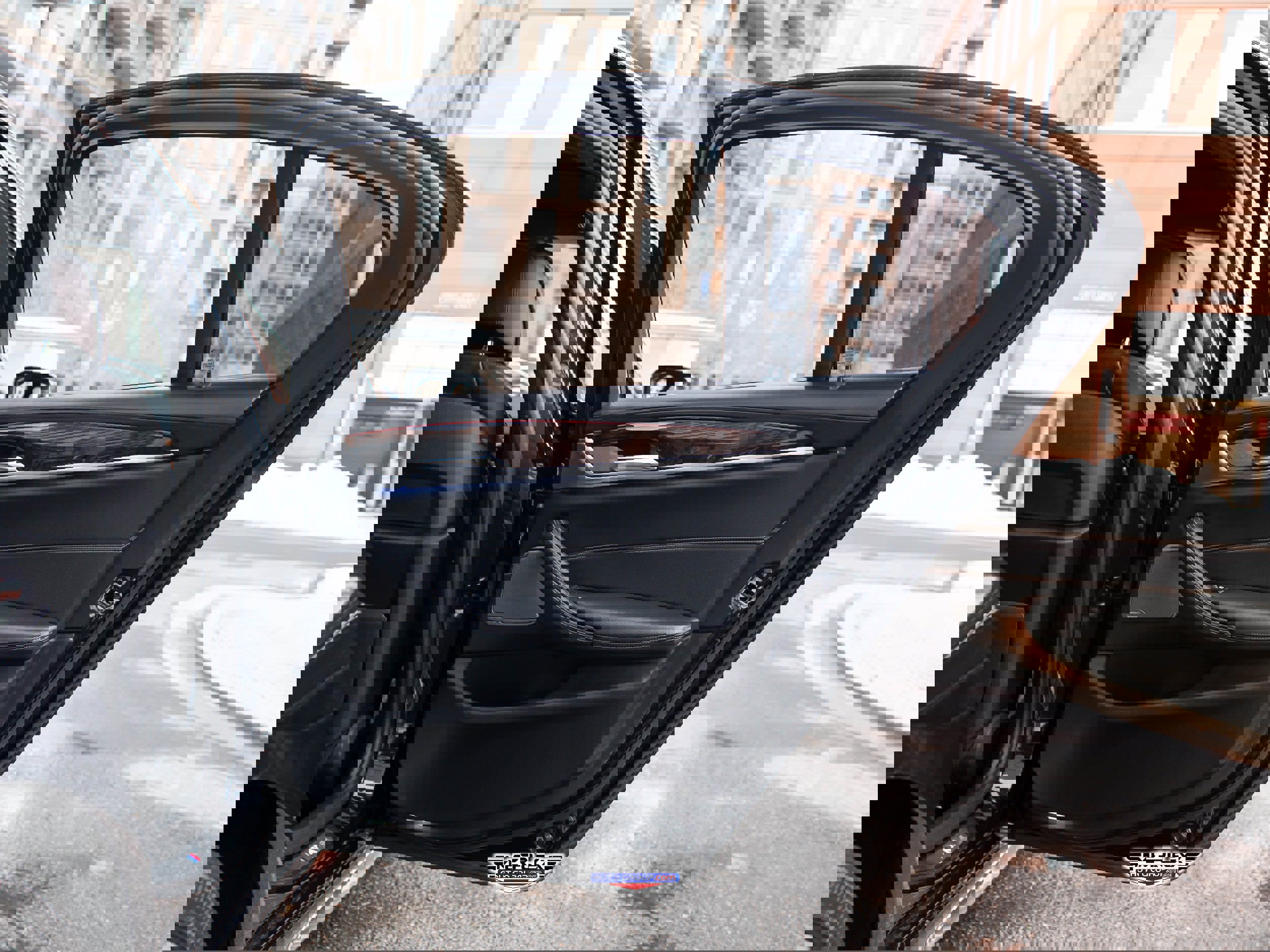 Used 2018 BMW 540i xDrive w/ M Sport Package image 50