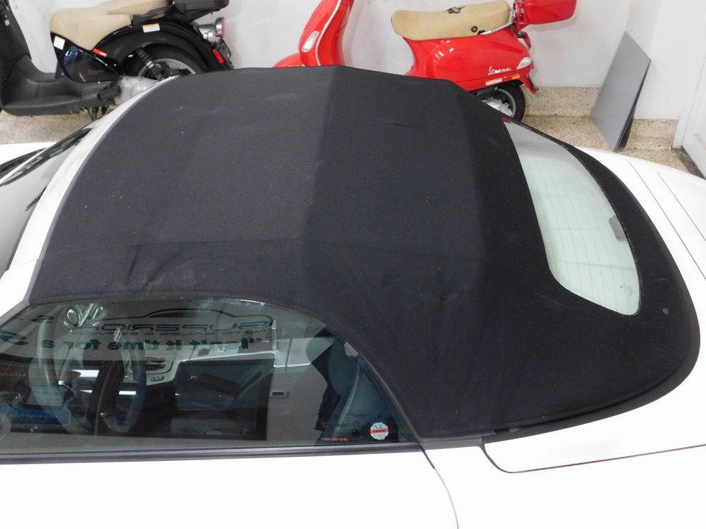 Used 2005 Chrysler Crossfire Limited RWD image 39