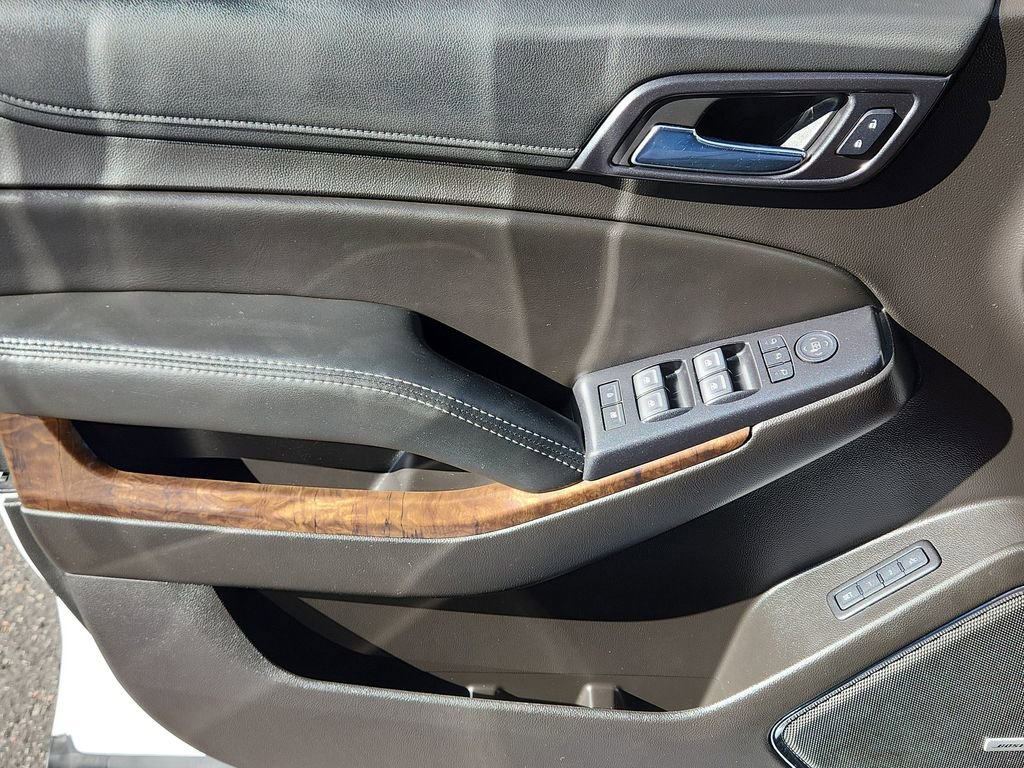 Used 2017 Chevrolet Tahoe LT w/ Luxury Package image 6