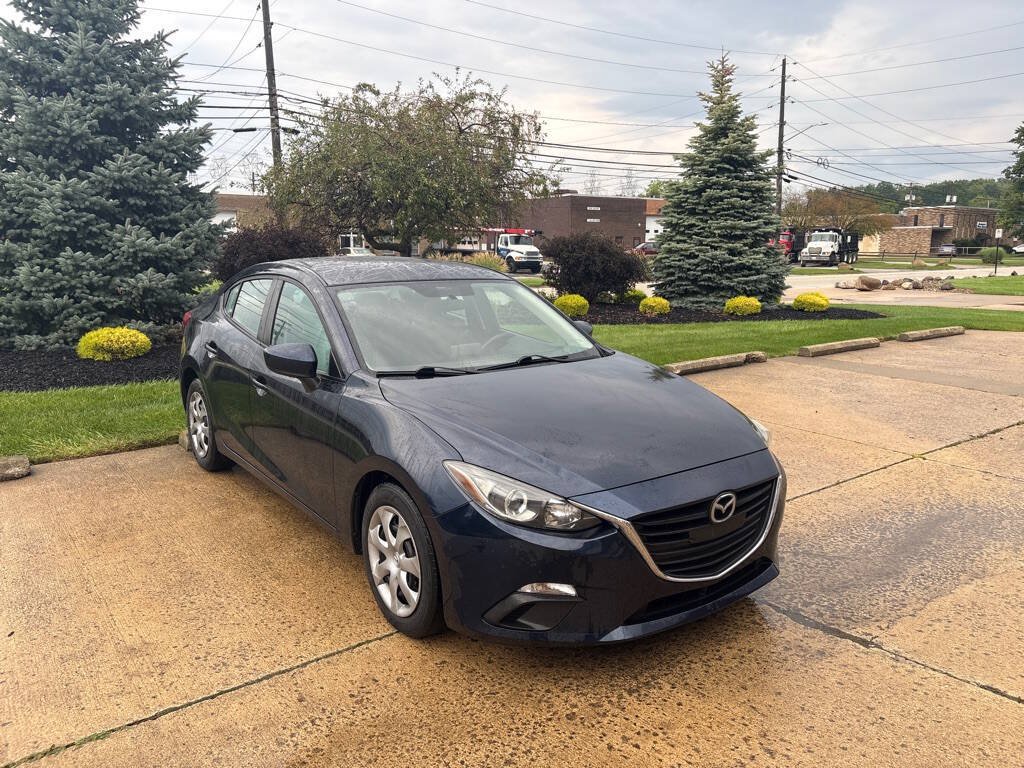 Used 2016 MAZDA MAZDA3 i Sport FWD image 1