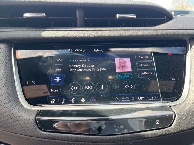 New 2025 Cadillac XT6 Luxury image 27