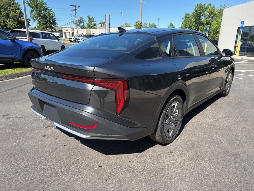 New 2026 Kia K4 FWD image 8