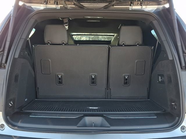 Certified 2025 Cadillac Escalade Premium Luxury image 28