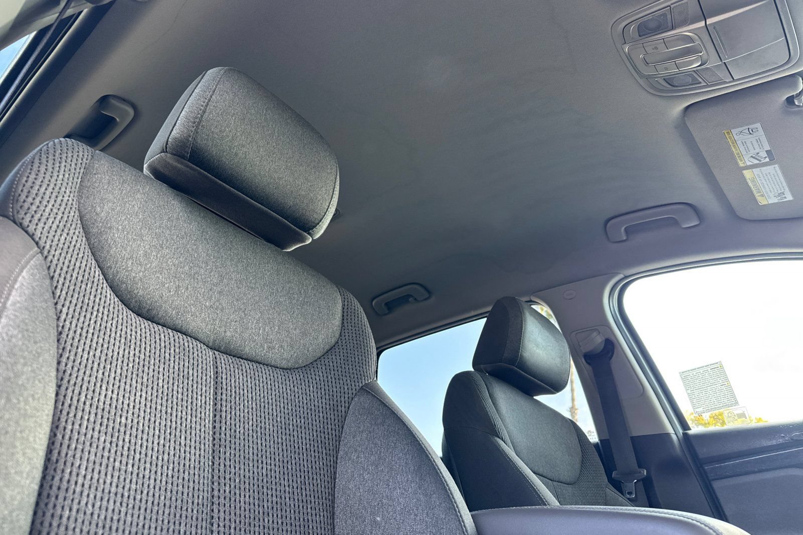 Used 2019 Hyundai Santa Fe SE AWD/4WD image 15