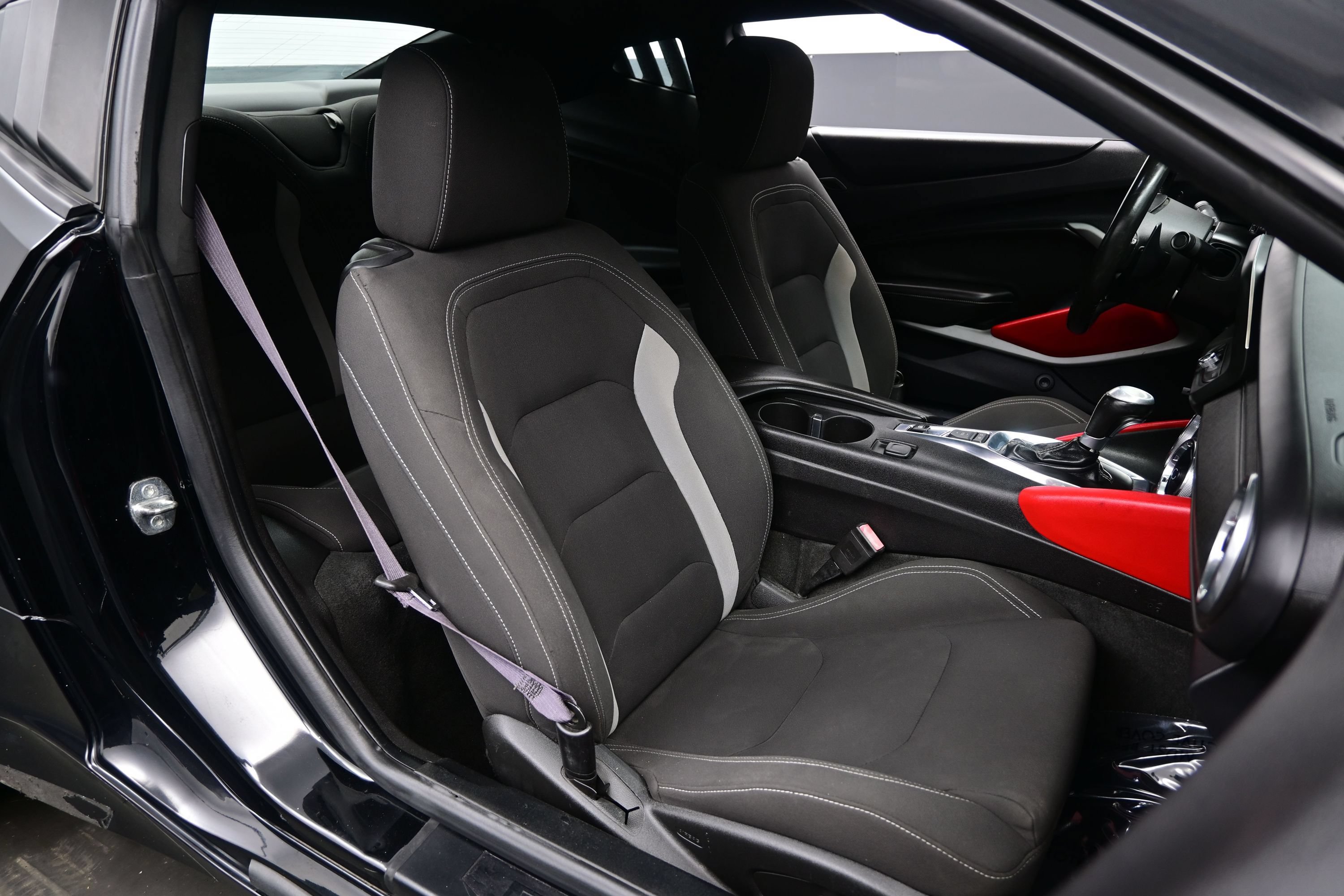 Used 2016 Chevrolet Camaro LT w/ RS Package RWD image 13