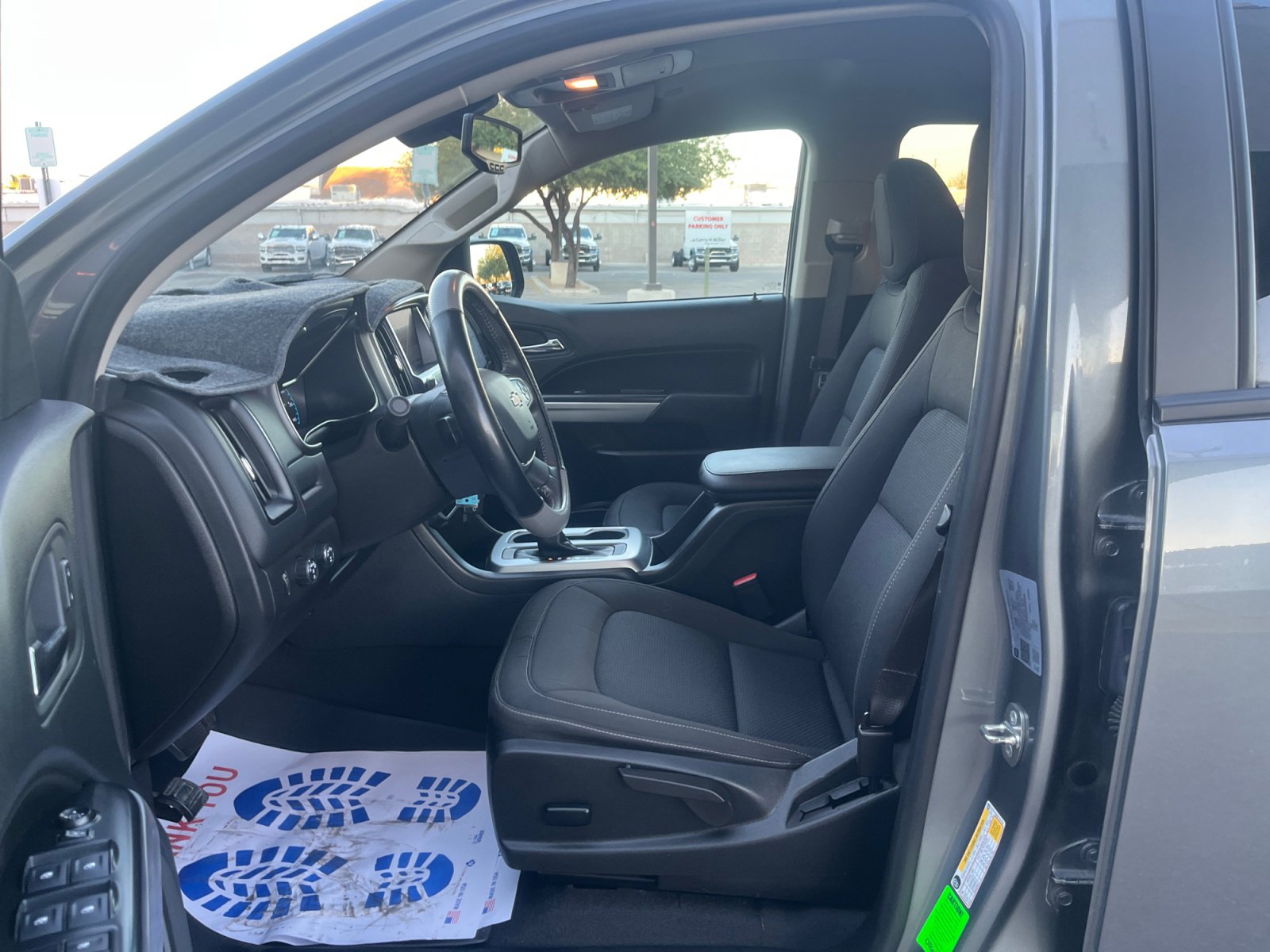 Used 2022 Chevrolet Colorado LT w/ LT Convenience Package image 14