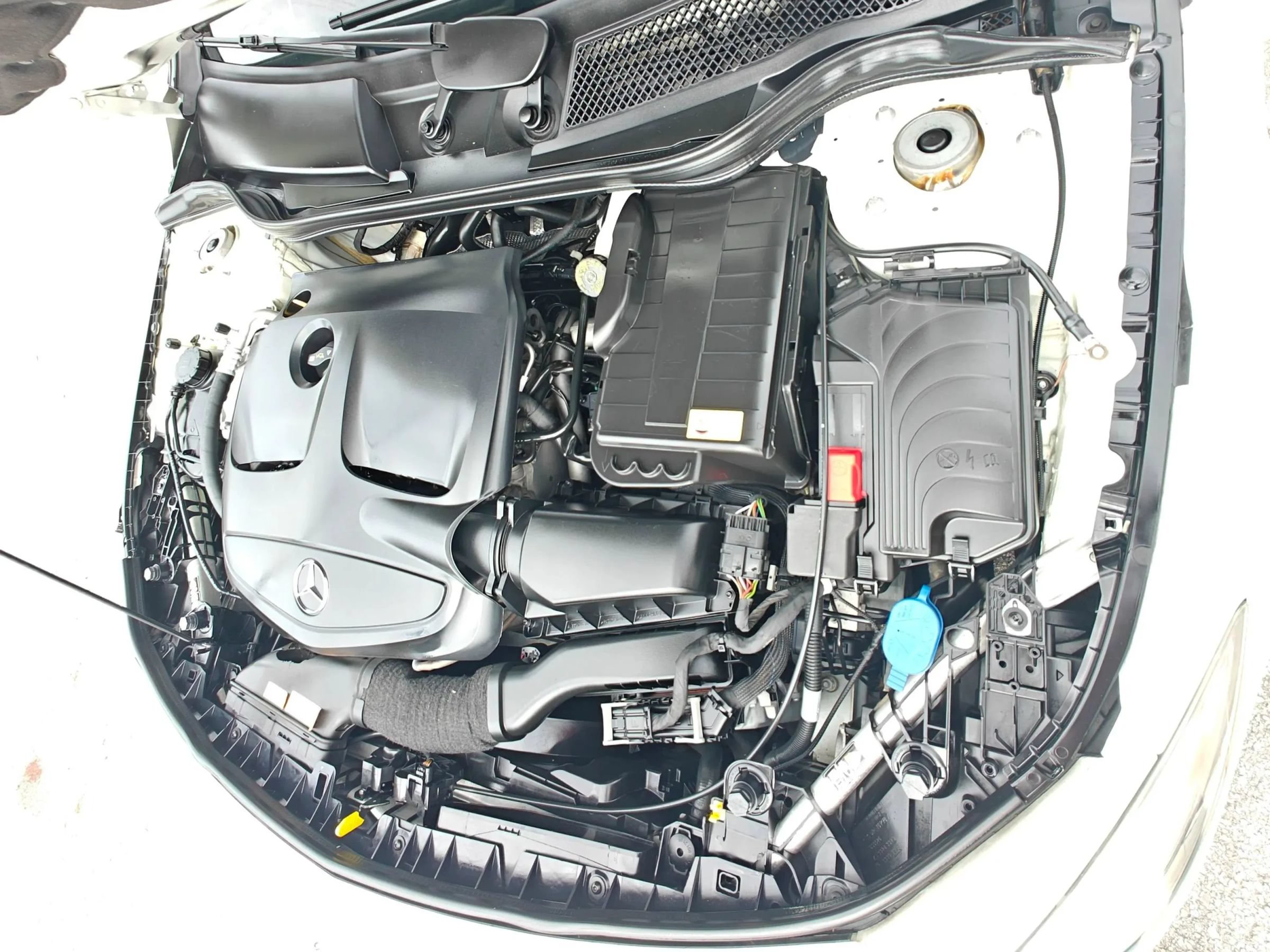 Used 2014 Mercedes-Benz CLA 250 image 28