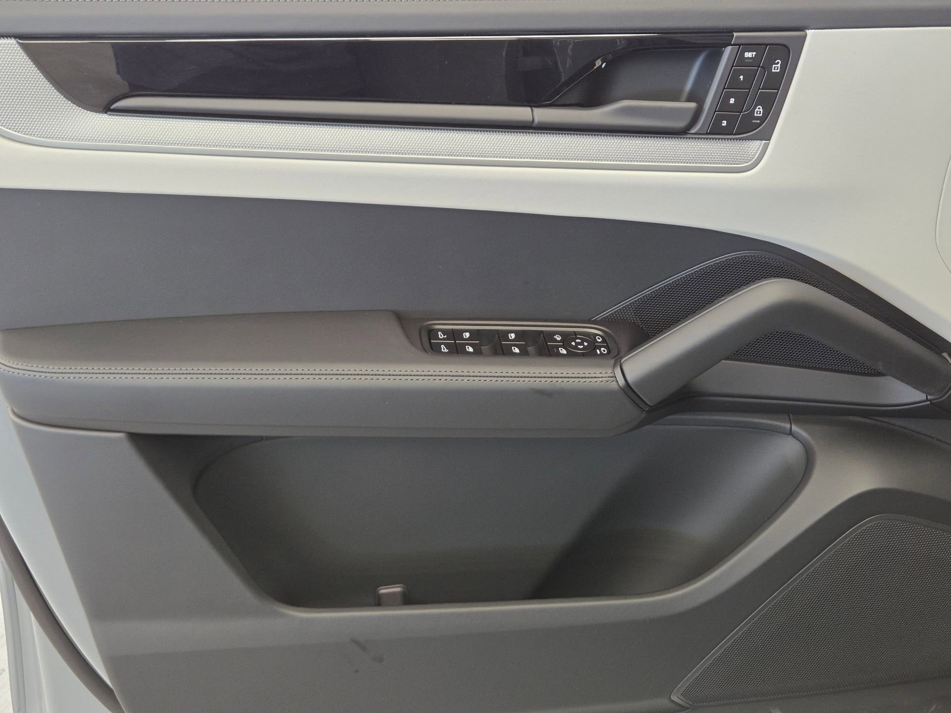 New 2026 Porsche Cayenne AWD/4WD image 14