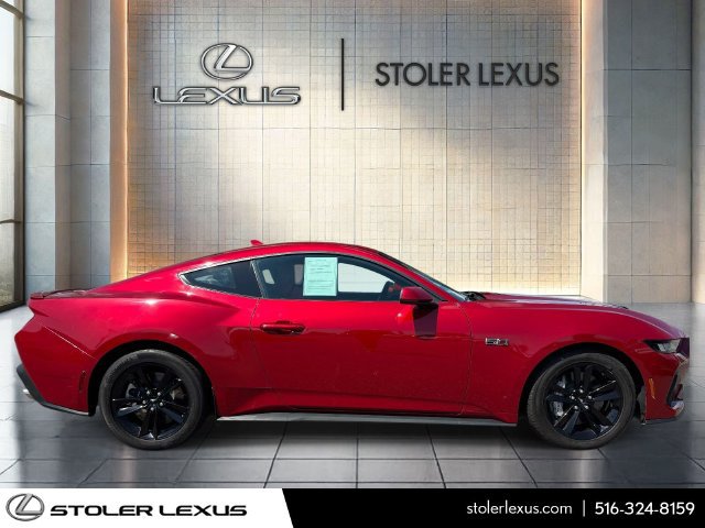 Used 2024 Ford Mustang GT RWD image 4