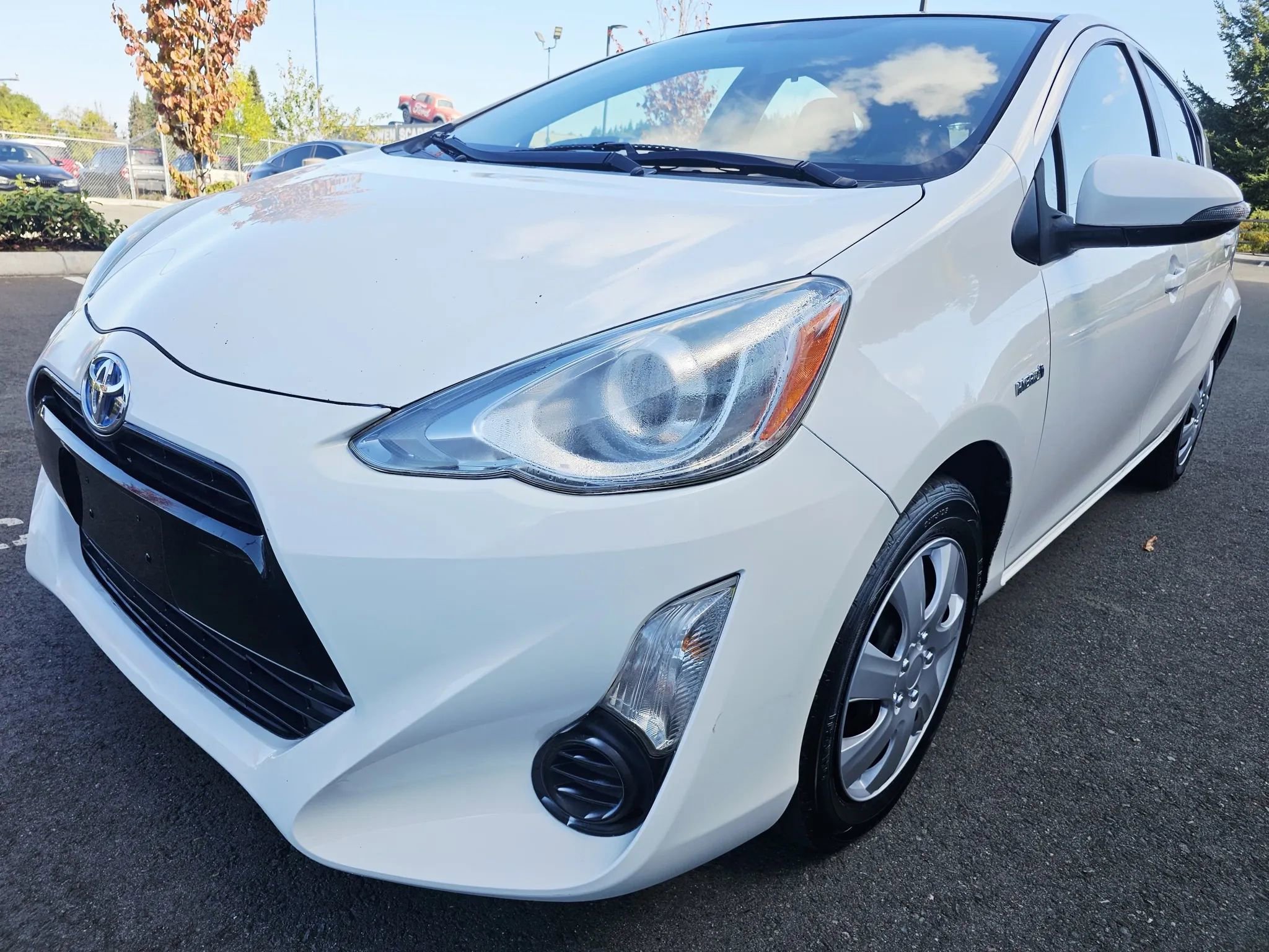 Used 2015 Toyota Prius C Two image 1