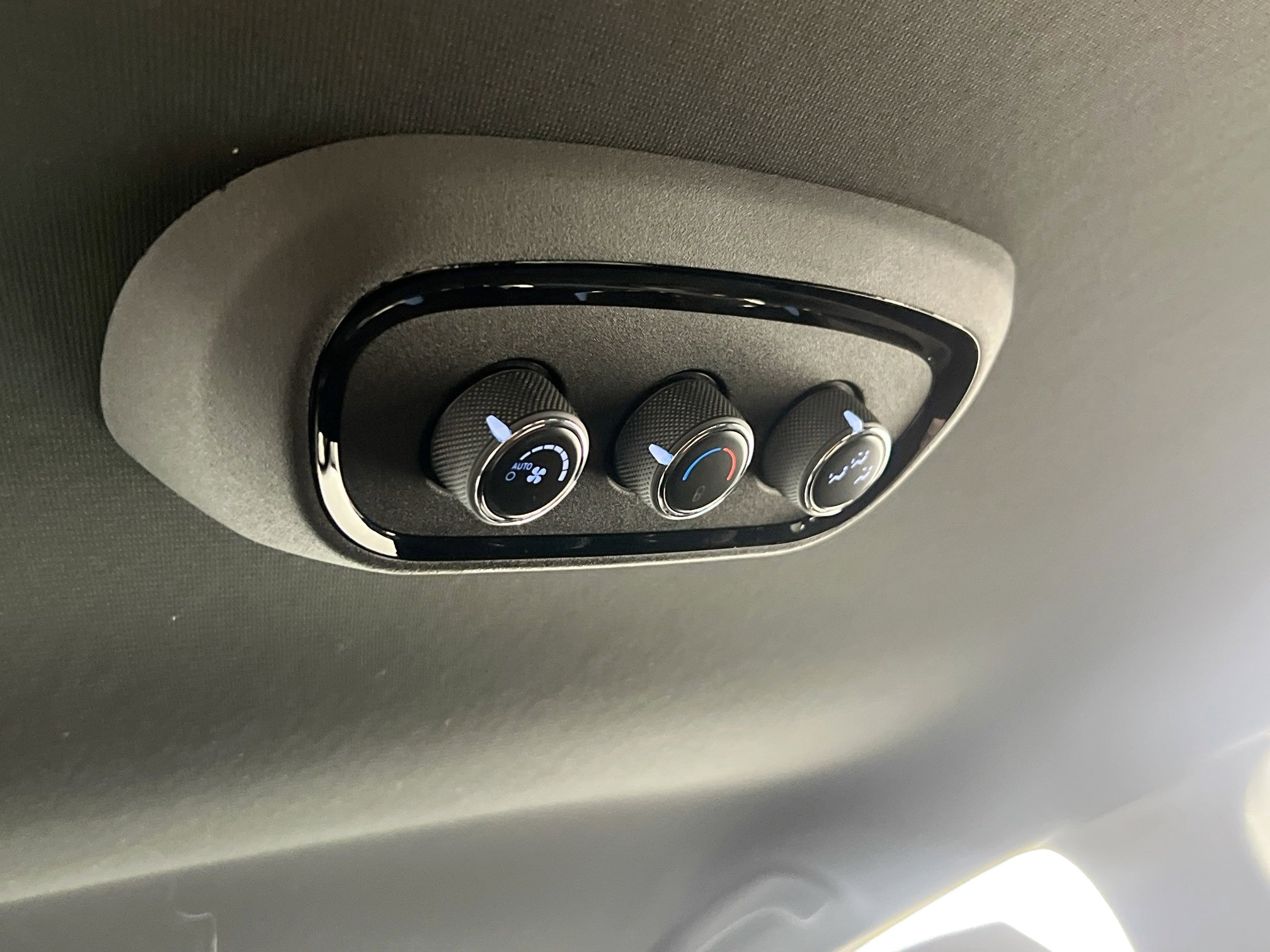 Used 2023 Dodge Durango GT AWD/4WD image 25