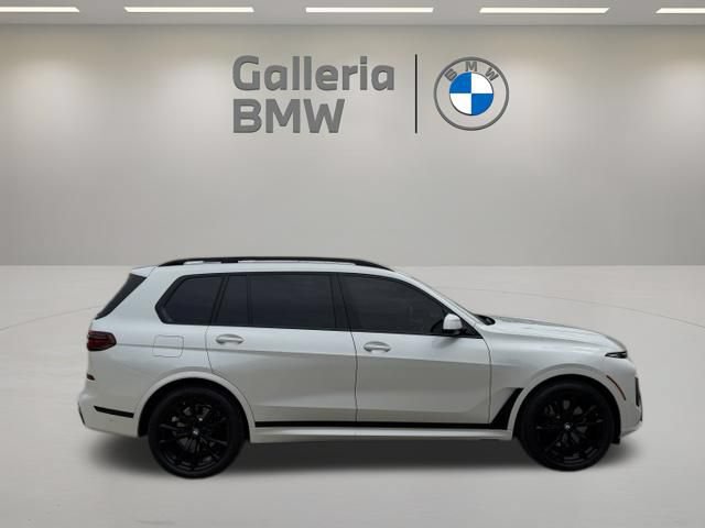 Used 2026 BMW X7 xDrive40i w/ M Sport Package AWD/4WD image 6