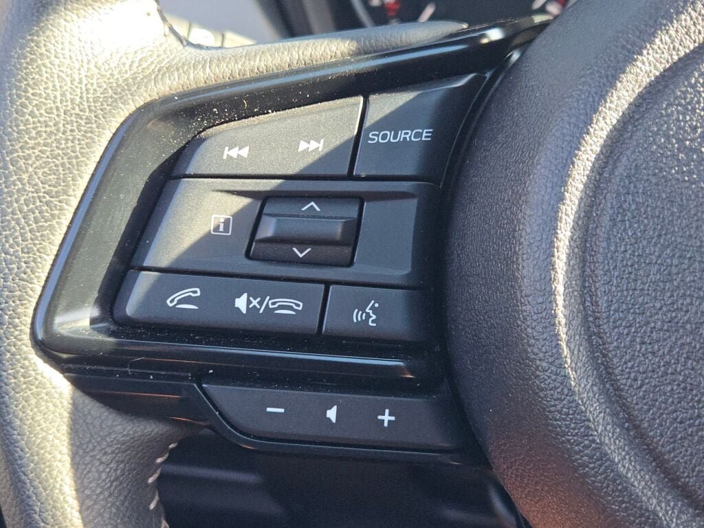 Certified 2025 Subaru Forester Premium AWD/4WD image 35