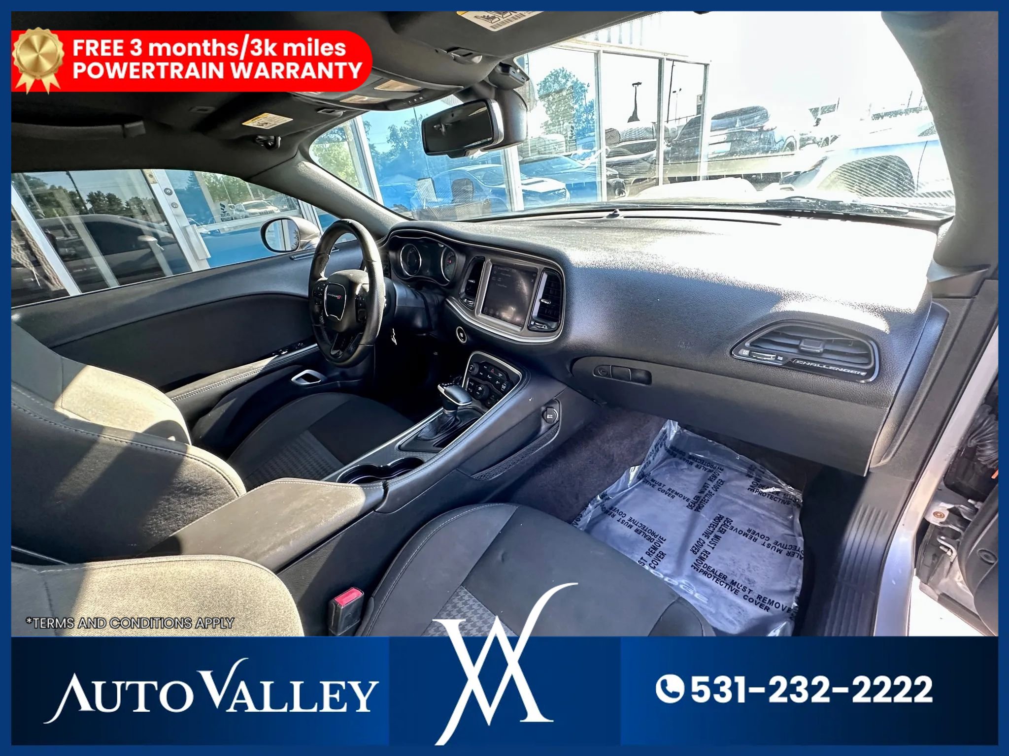 Used 2017 Dodge Challenger R/T RWD image 18