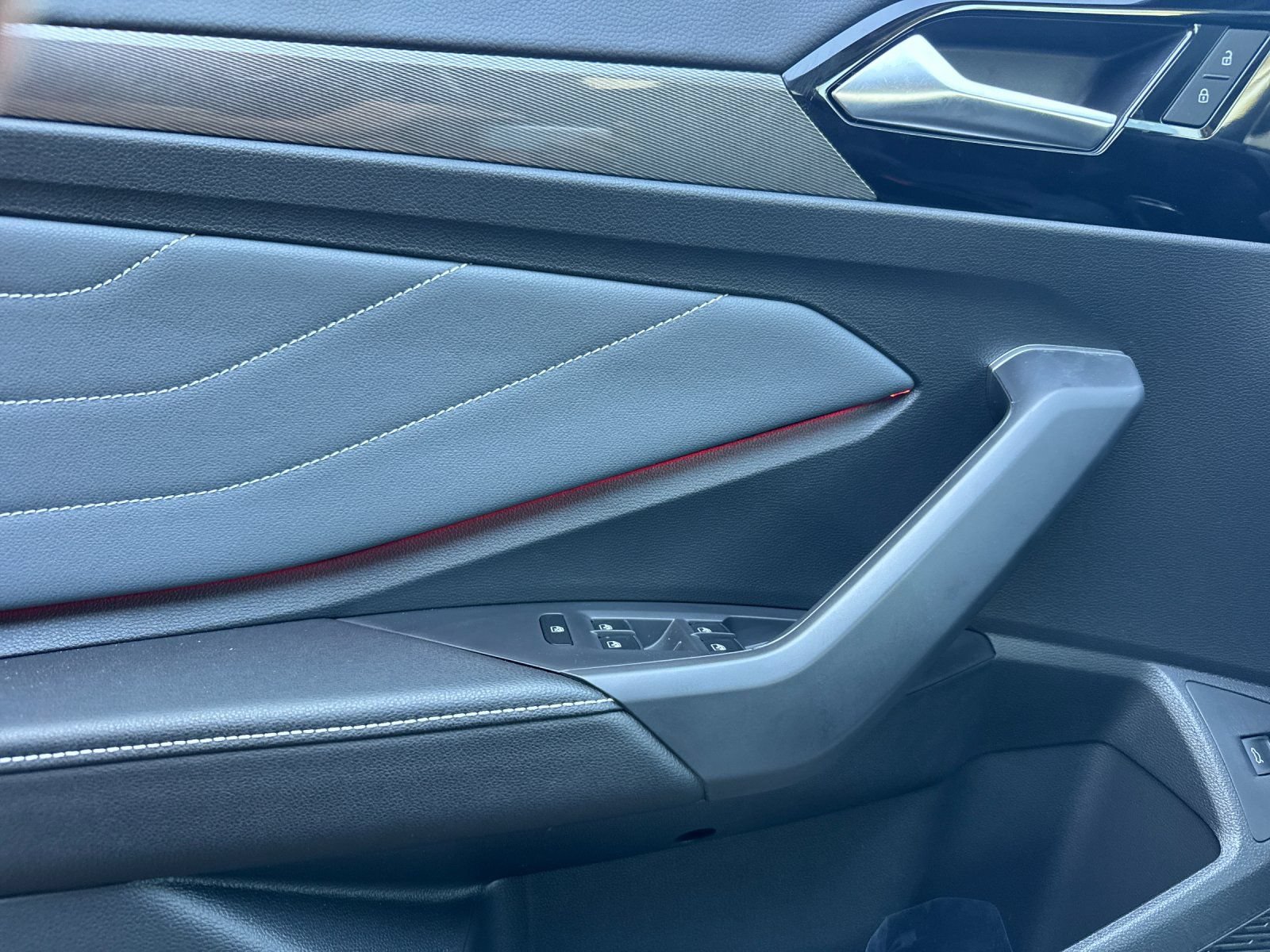 New 2026 Volkswagen Jetta SEL FWD image 11