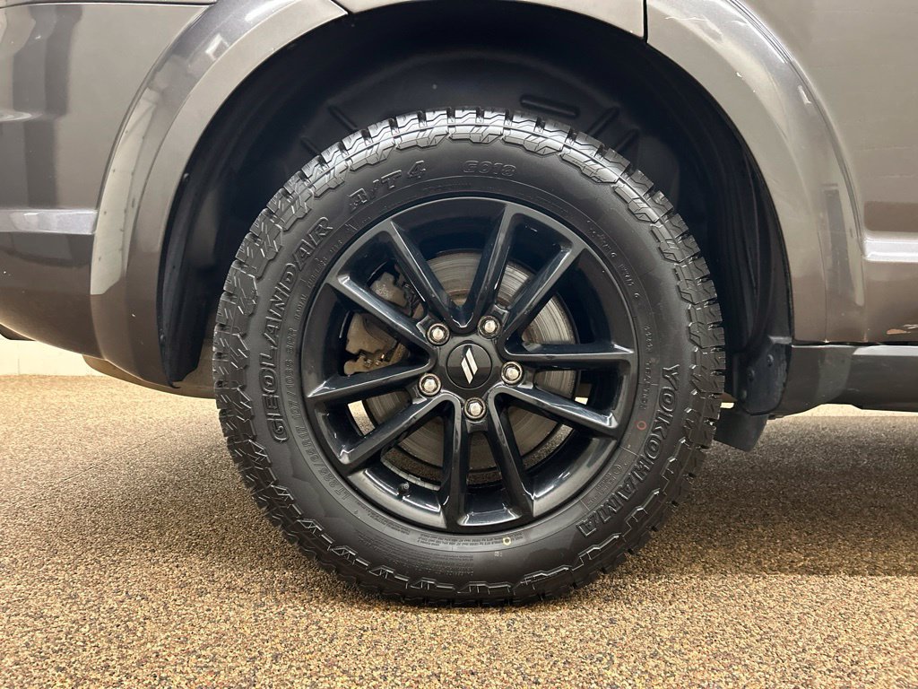 Used 2020 Dodge Journey SE w/ Blacktop Package FWD image 29