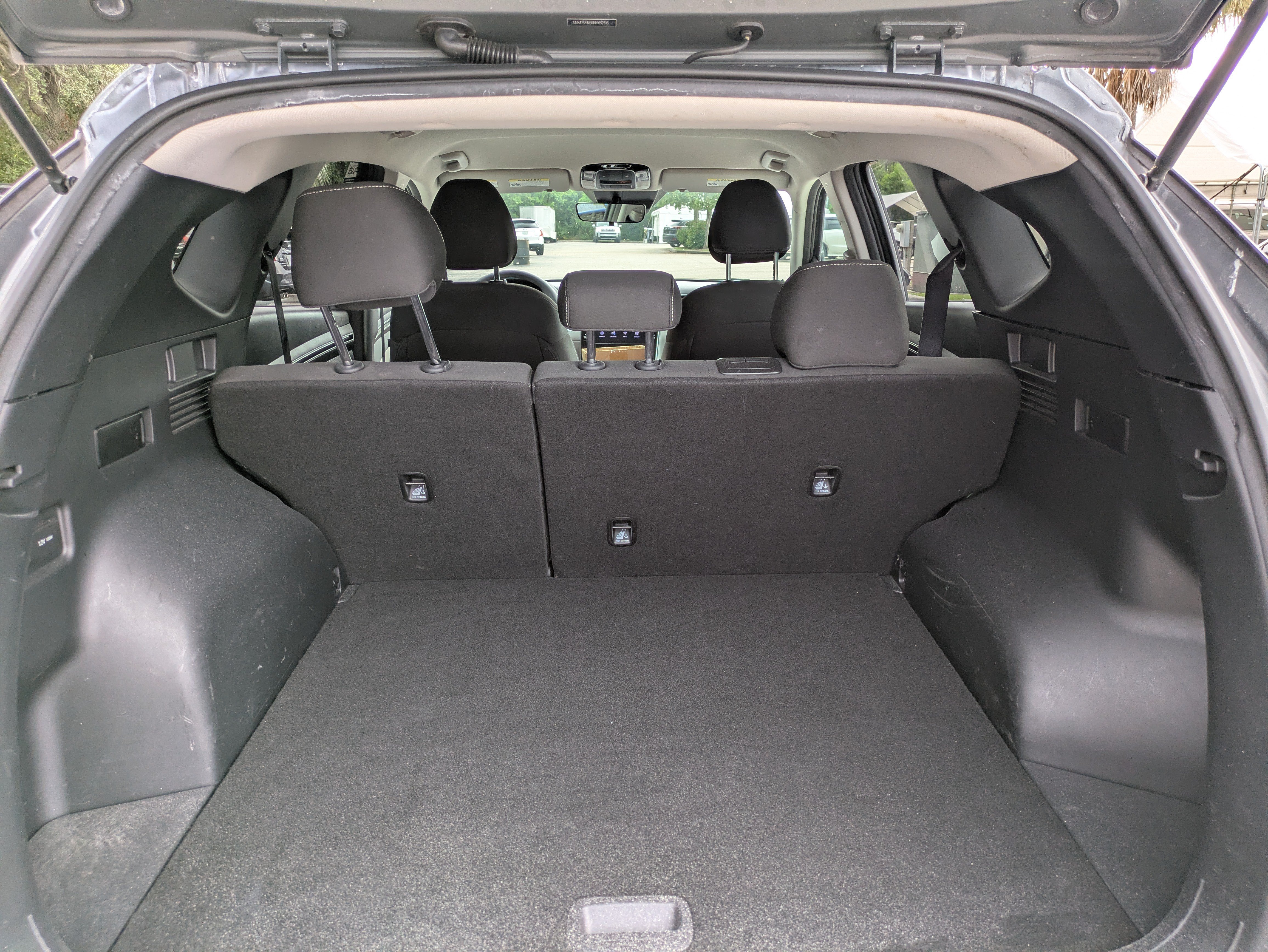Used 2022 Hyundai Tucson SEL w/ Cargo Package FWD image 11