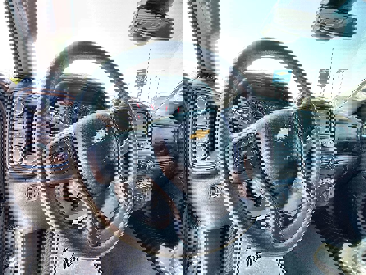 Used 2024 Chevrolet Silverado 2500 Custom w/ Custom Value Package image 10