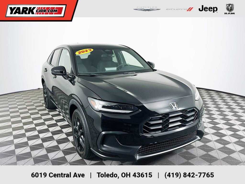 Used 2023 Honda HR-V Sport image 1
