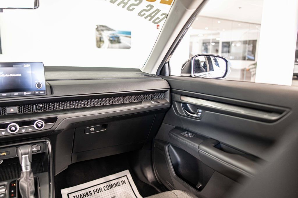 Used 2025 Honda CR-V LX image 36