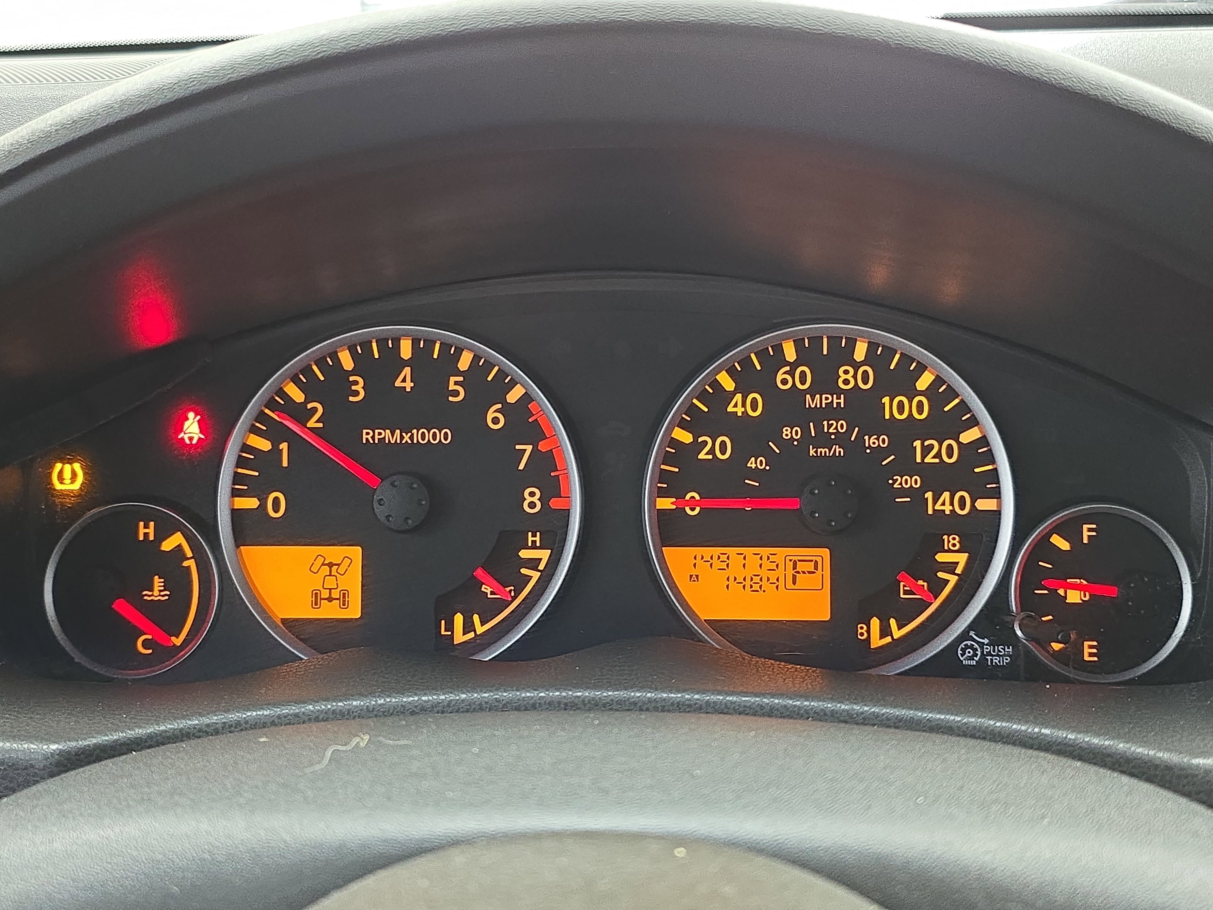 Used 2010 Nissan Pathfinder LE w/ Navigation Pkg AWD/4WD image 18