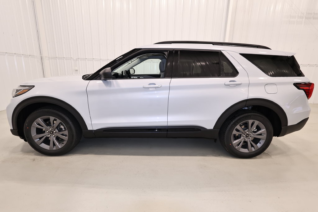 New 2026 Ford Explorer Active w/ Active Comfort Package AWD/4WD image 6