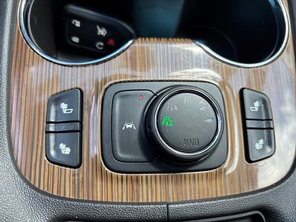 Used 2021 GMC Acadia SLE w/ Driver Convenience Package AWD/4WD image 32