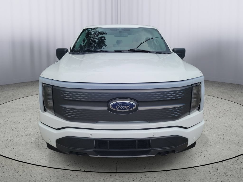 Used 2023 Ford F150 Lightning XLT AWD/4WD image 6