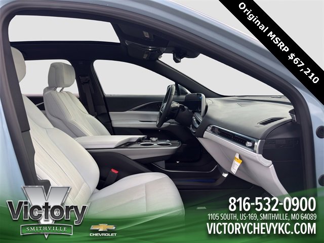 Used 2024 Cadillac Lyriq Luxury w/ LPO, Floor Liner Package image 17