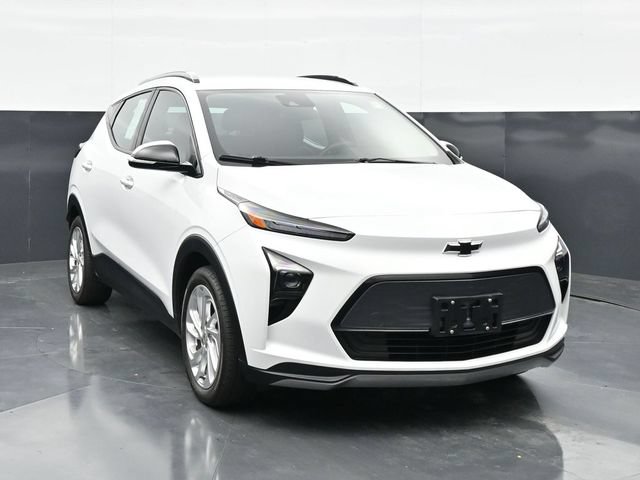 Used 2023 Chevrolet Bolt EUV LT w/ Driver Confidence Package FWD image 4