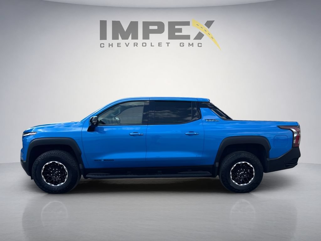 Used 2026 Chevrolet Silverado EV Trail Boss AWD/4WD image 2