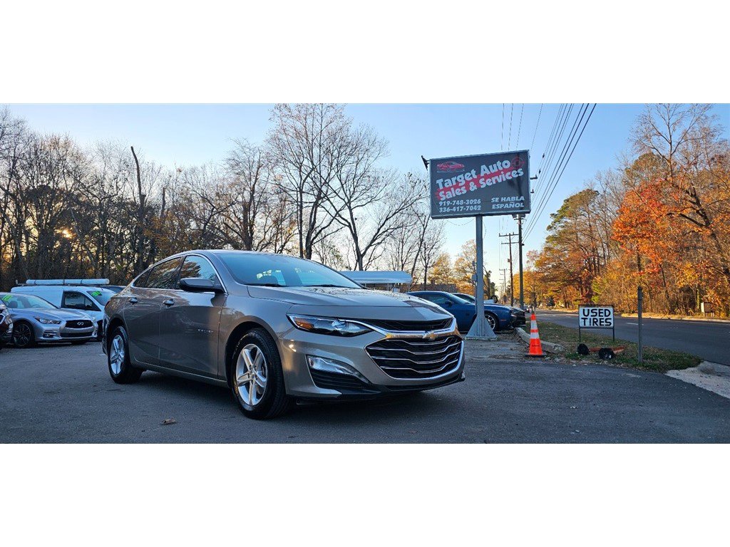 Used 2024 Chevrolet Malibu LS w/ LPO, Floor Liner Package image 1