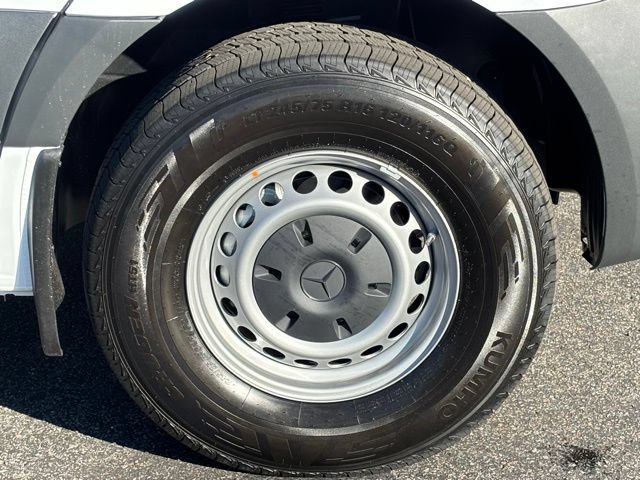 Used 2026 Mercedes-Benz Sprinter 2500 image 30