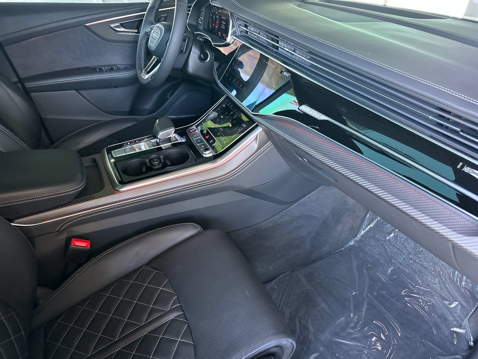 Used 2024 Audi SQ8 Prestige AWD/4WD image 16