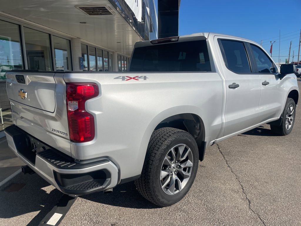 Used 2022 Chevrolet Silverado 1500 Custom image 3