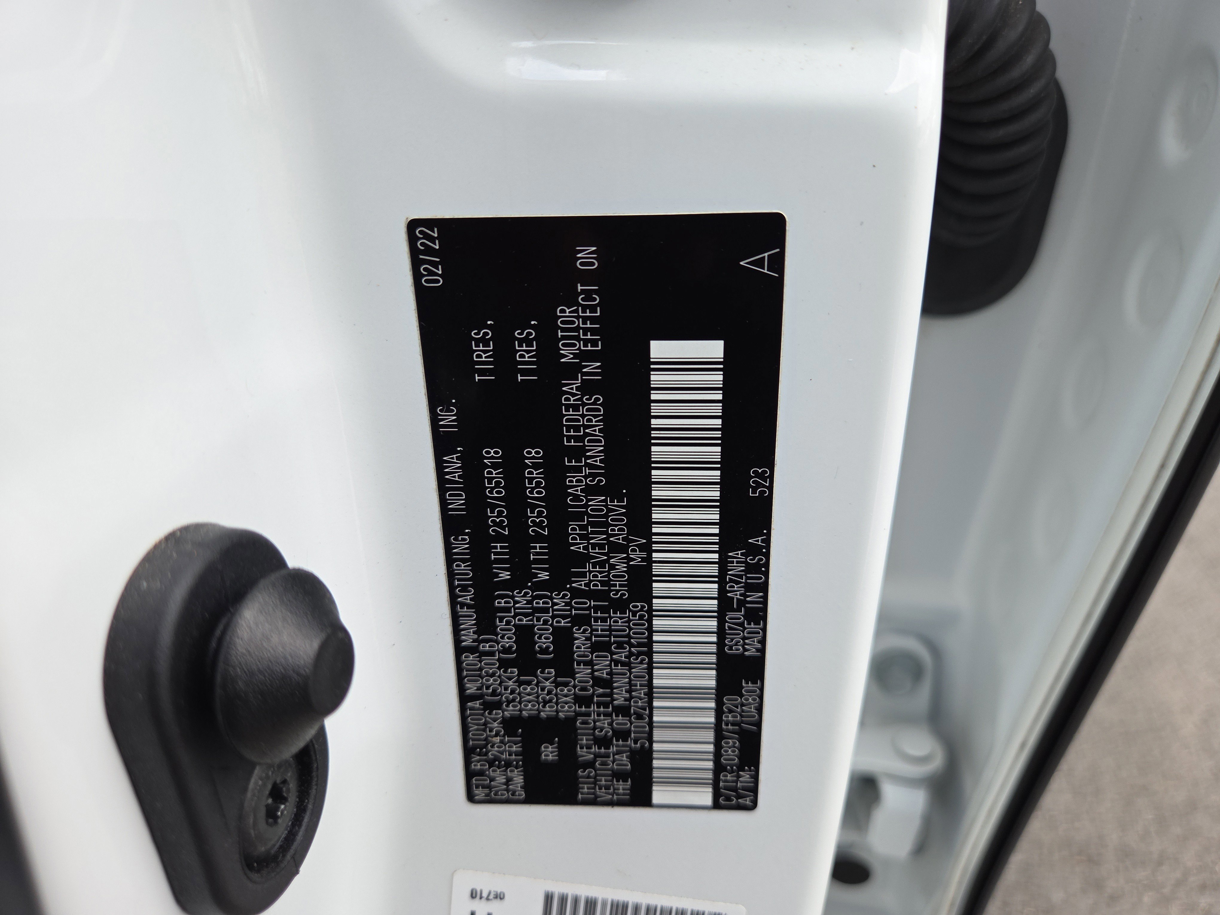 Used 2022 Toyota Highlander L image 46